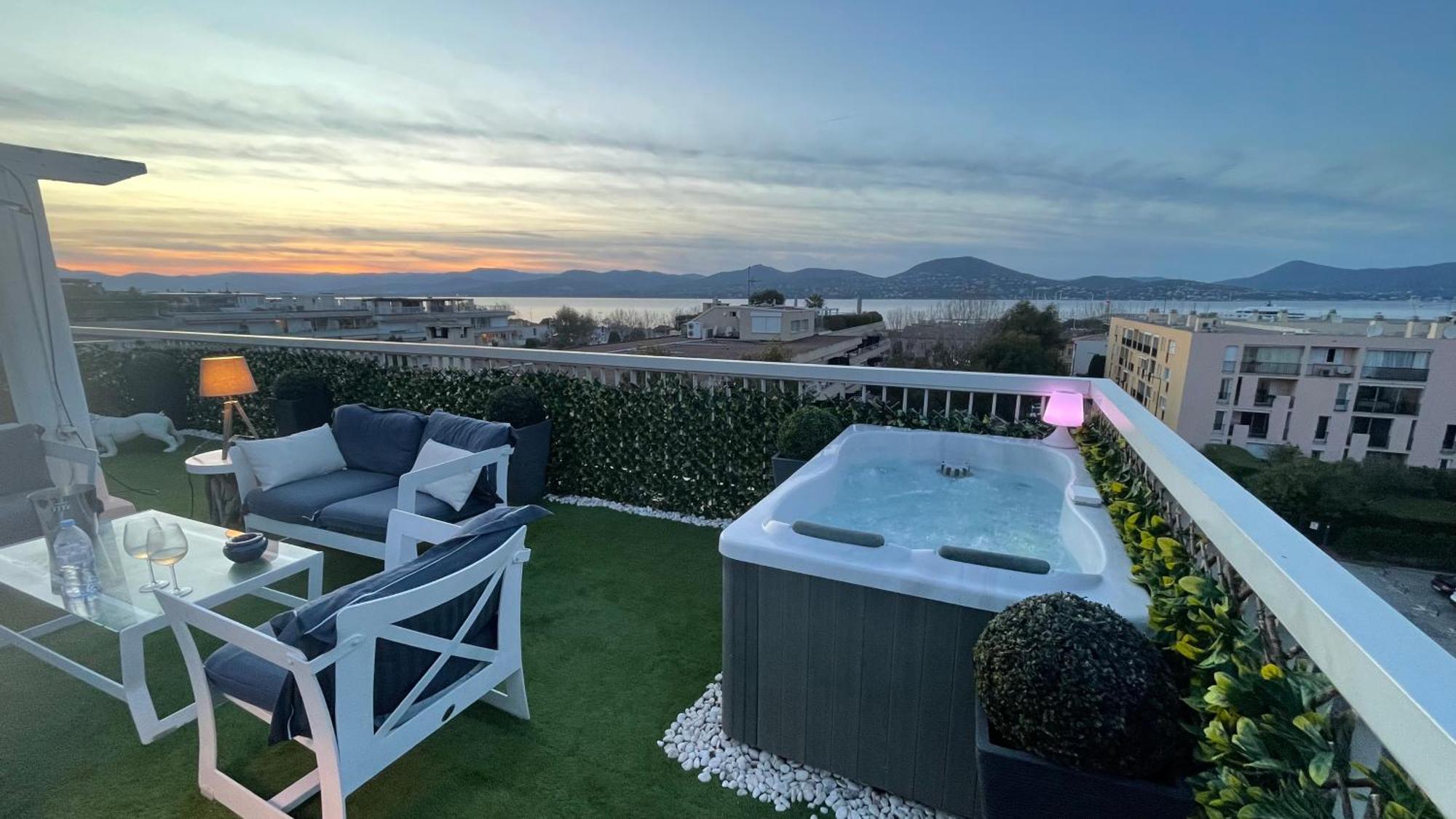 Apartamento Saint Tropez Sea View Penthouse Exterior foto